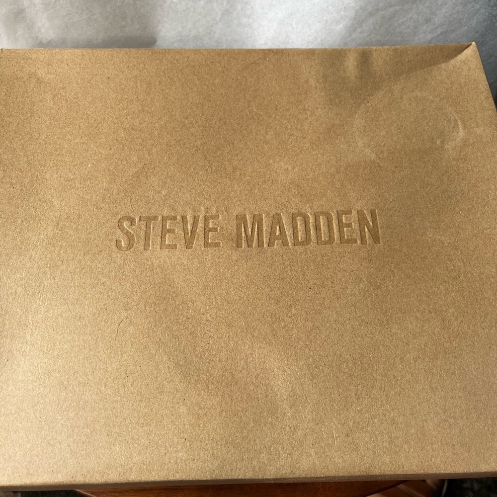 Steve Madden Transfer Block Heel Square Toe Booties Shoes - Picture 15 of 16